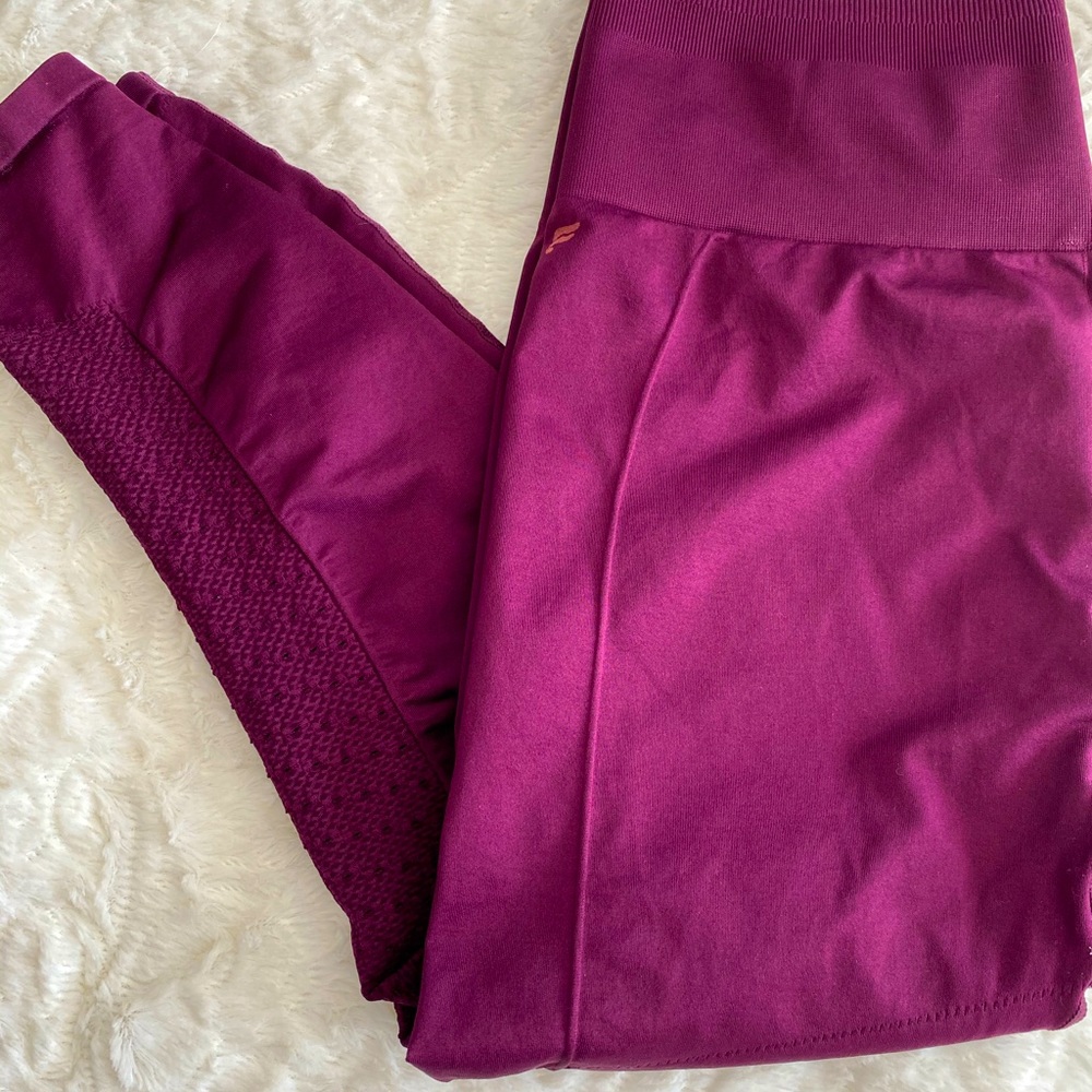 Fabletics Cropped Leggings L